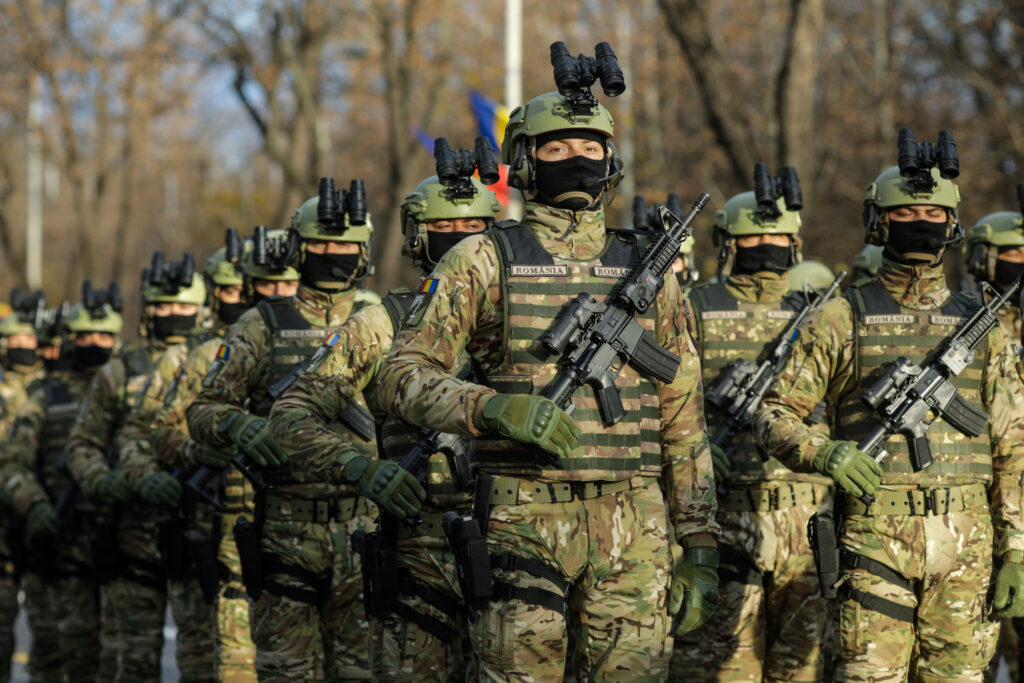 Care sunt salariile în Armata Română. Ministrul Apărării spune că este posibil ca acestea să crească în 2023