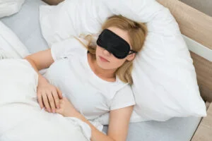 Peste jumătate dintre americani tânjesc după mai mult somn
