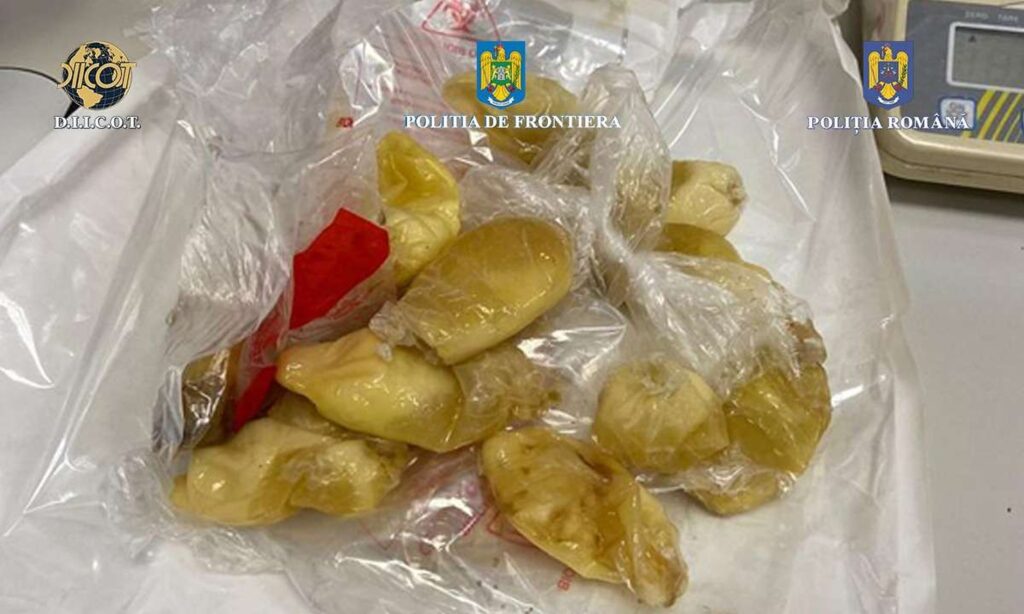 Captură de droguri interceptată în România. O braziliancă a fost prinsă pe aeroport la control. Cum le transporta