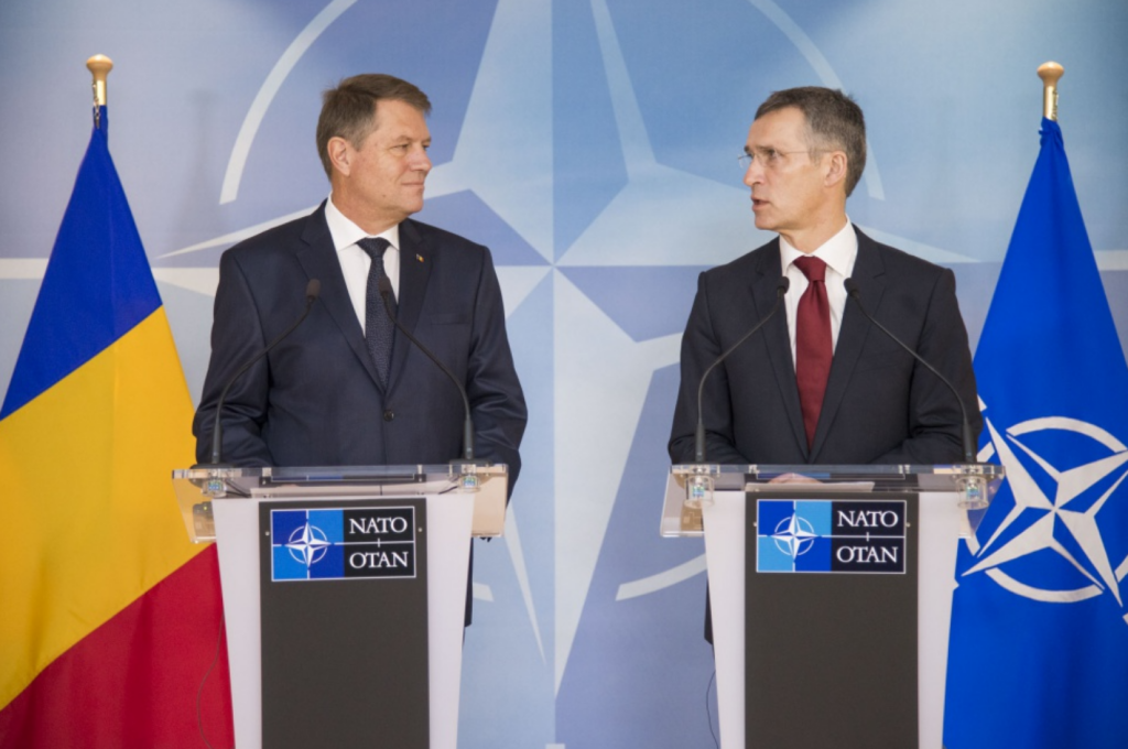 Secretarul general al NATO, Jens Stoltenberg, vine mâine în România. Forțele americane au defilat la Kogălniceanu