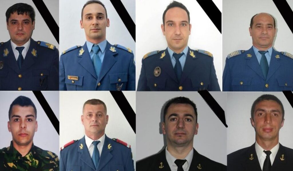 Militarii români care și-au pierdut viața în accidentul aviatic din Dobrogea vor fi conduși pe ultimul drum