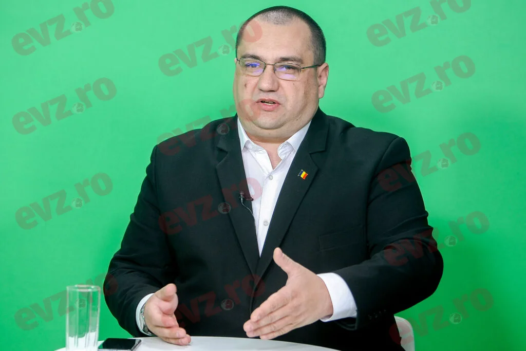 Război total în PNȚCD. Europarlamentarul Cristian Terheș îl contestă pe președintele Pavelescu. Acuzații grave de delapidare