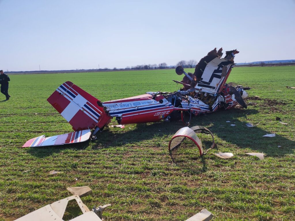 Breaking News! Accident aviatic în județul Bacău. Avionul prăbușit este de negăsit. Autoritățile au oprit căutările cu elicopterul