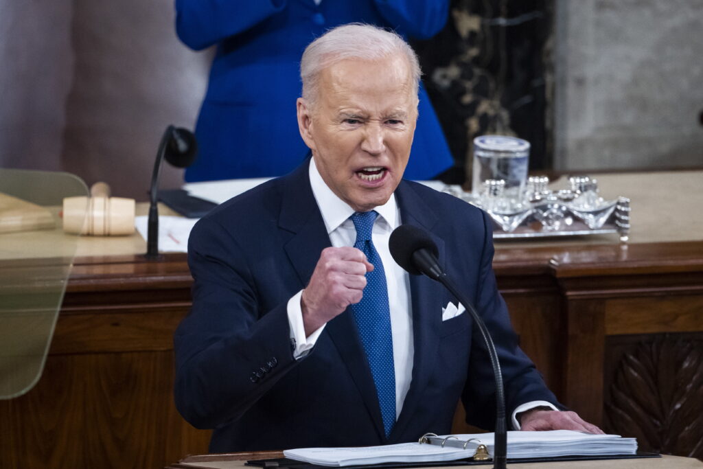 Joe Biden promite scăderea prețurilor la combustibil: „Nicio companie nu trebuie să obţină profit din acţiunile lui Vladimir Putin”