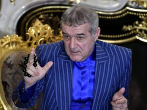 Gigi Becali, dialog tăios cu Vivi Răchită