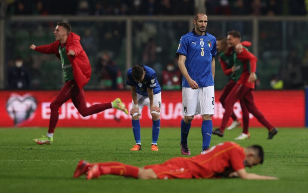 Lumea fotbalului, sub stare de şoc! Italia, umilită. Mancini: „Aceasta este cea mai mare dezamăgire”