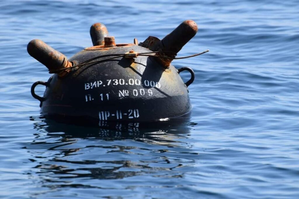 Alertă în România! Au apărut primele imagini cu mina marină descoperită de autorităţi în Marea Neagră. Putea provoca o tragedie FOTO