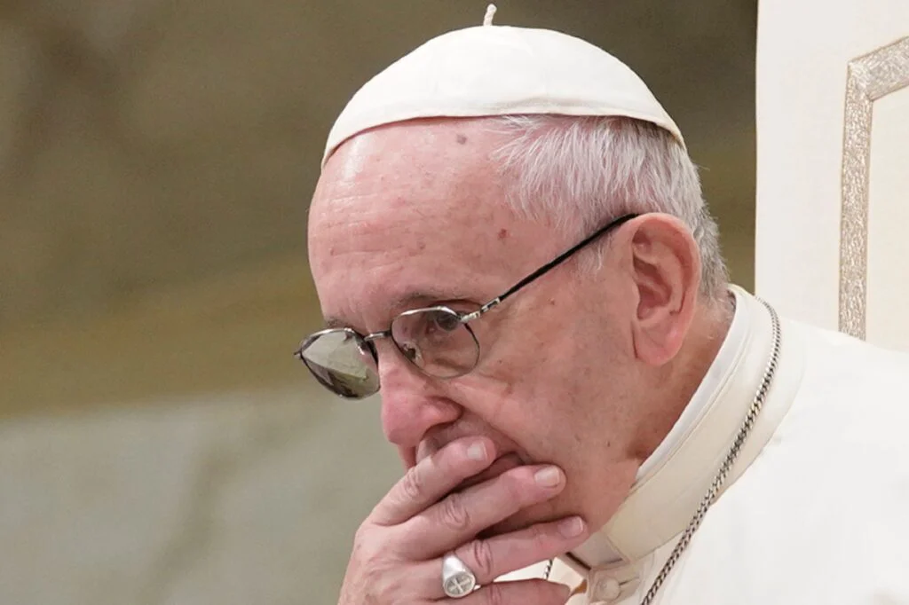 Papa Francisc: „Mă rog ca acest război nebunesc să se sfârșească în curând”