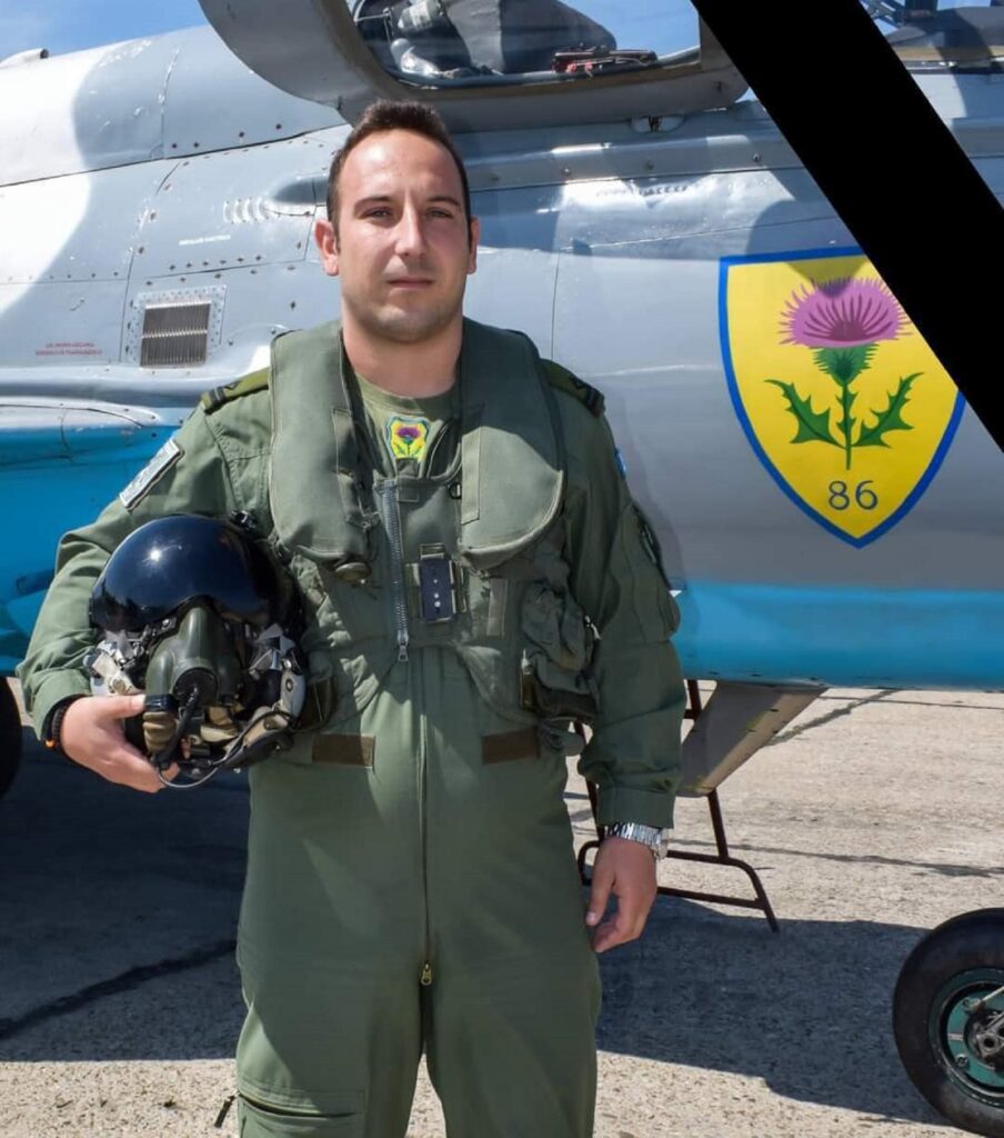Mesaje sfâșietoare după moartea lui Costinel-Iosif Niță, pilotul care conducea avionul MiG-21 LancerR