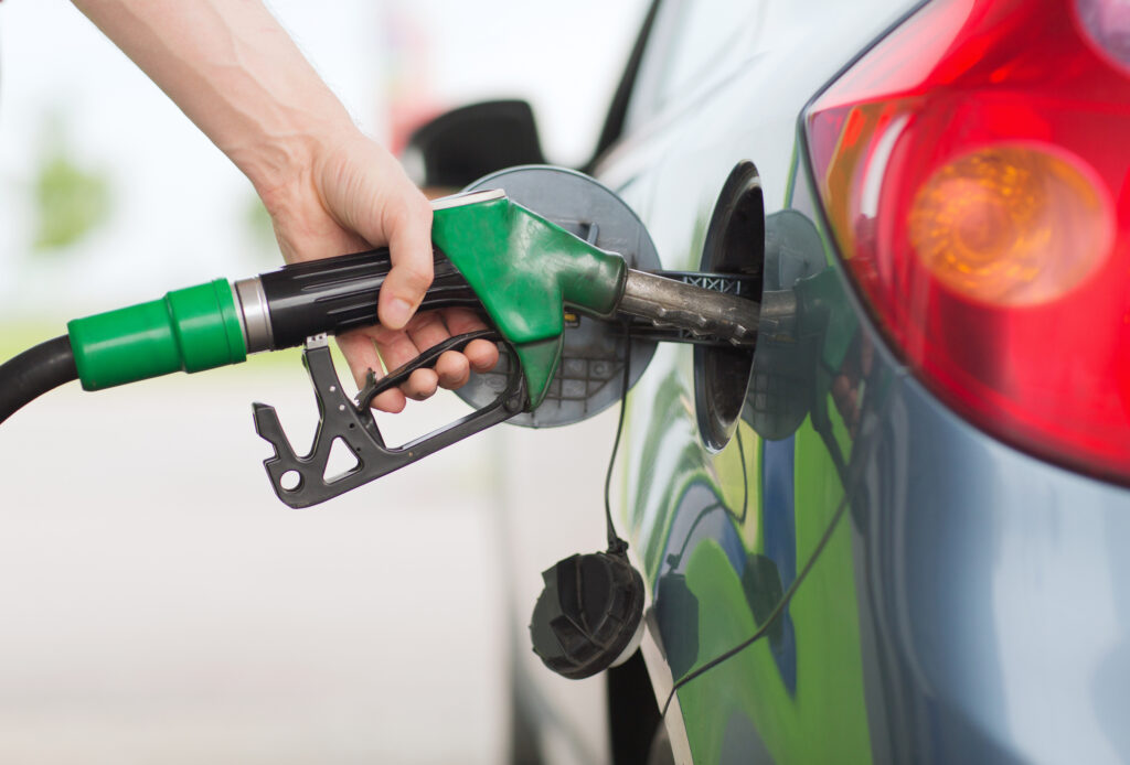 ANPC a început să aplice amenzi în criza prețului la carburanți. Cea mai mare amendă a fost de 100.000 lei