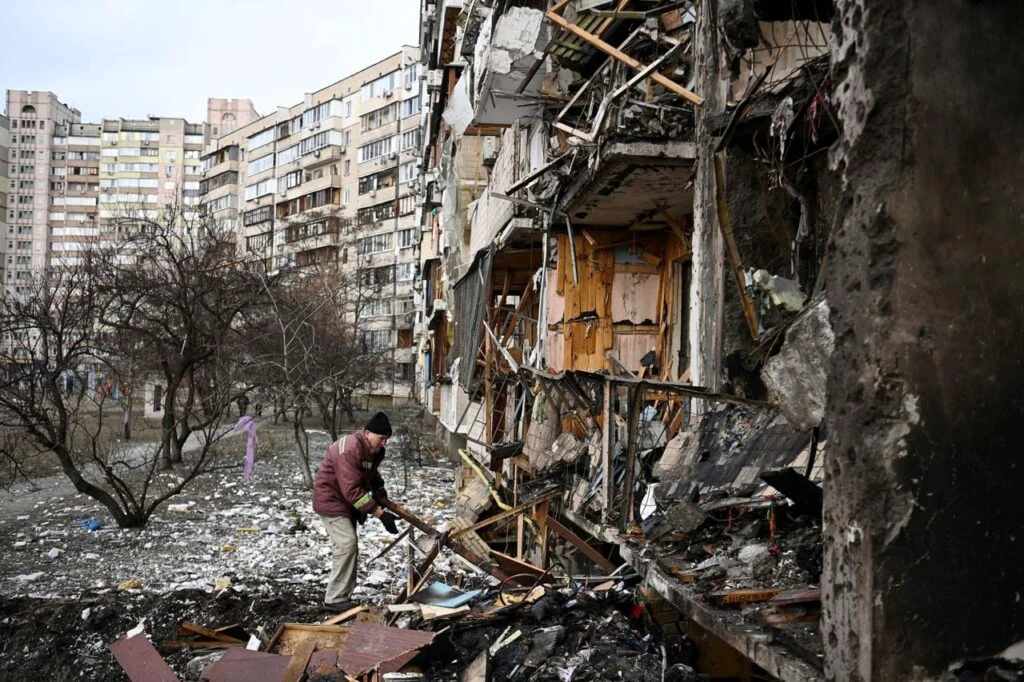 A 31-a zi de război. Bombardamente în Kiev, Cernihiv, Harkov, Mariupol și alte orașe. Ucrainenii au pierdut accesul la Marea Azov