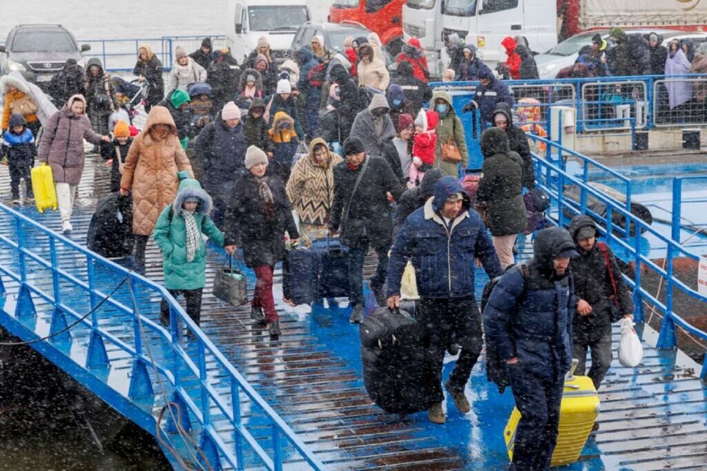 S-a dat lege. Refugiații din Ucraina vor primi permis de ședere în România și vor avea CNP