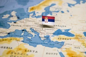 Drumul prin Serbia, restricții de viteză la 5 km/h și amenzi mari