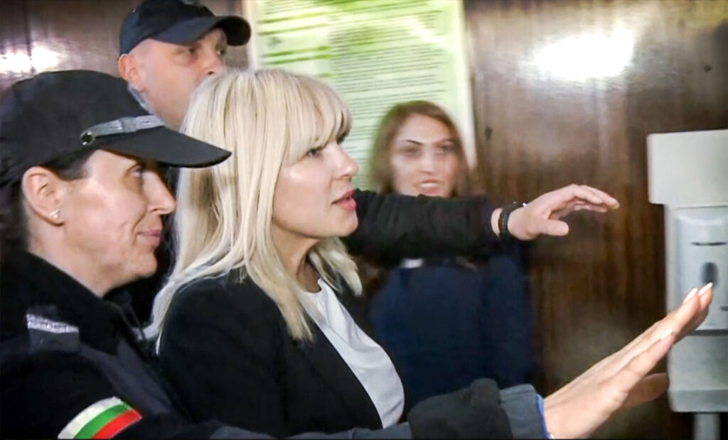 Veste proastă pentru Elena Udrea. Fostul ministru va rămâne după gratii
