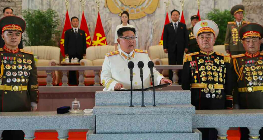 Kim Jong Un a transformat Coreea de Nord într-un lagăr. Oamenii mor de foame pe străzile marilor orașe