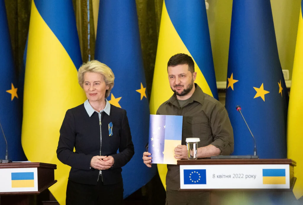 Breaking News. Aviz pozitiv pentru aderarea Ucrainei și Republicii Moldova la Uniunea Europeană