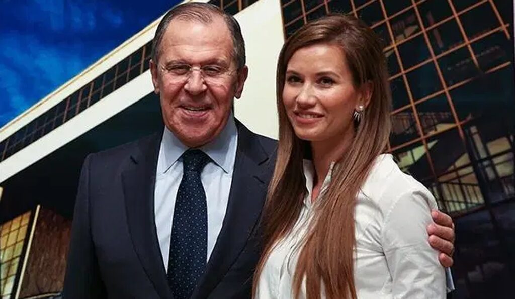 Fiicele lui Vladimir Putin sunt vizate de sancțiunile Marii Britanii. Fiica lui Serghei Lavrov este și ea pe listă