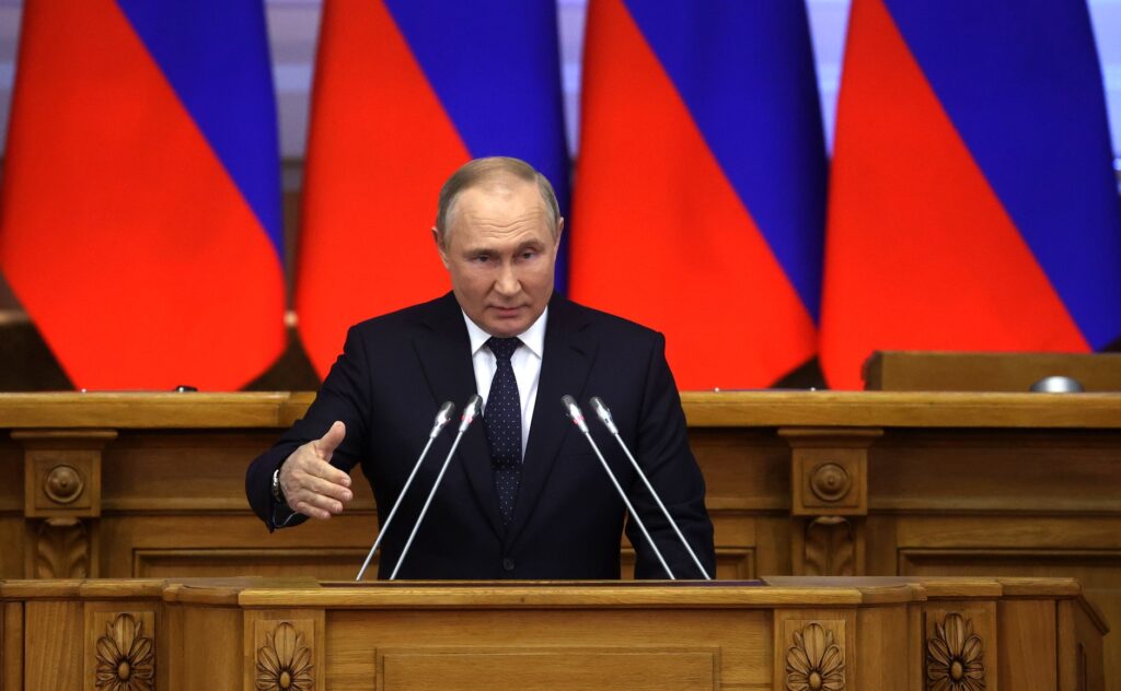 Vladimir Putin, decizie de ultimă oră! Cum vrea să pună Ucraina la pământ. A dat ordinul ofensivei totale în Donbas