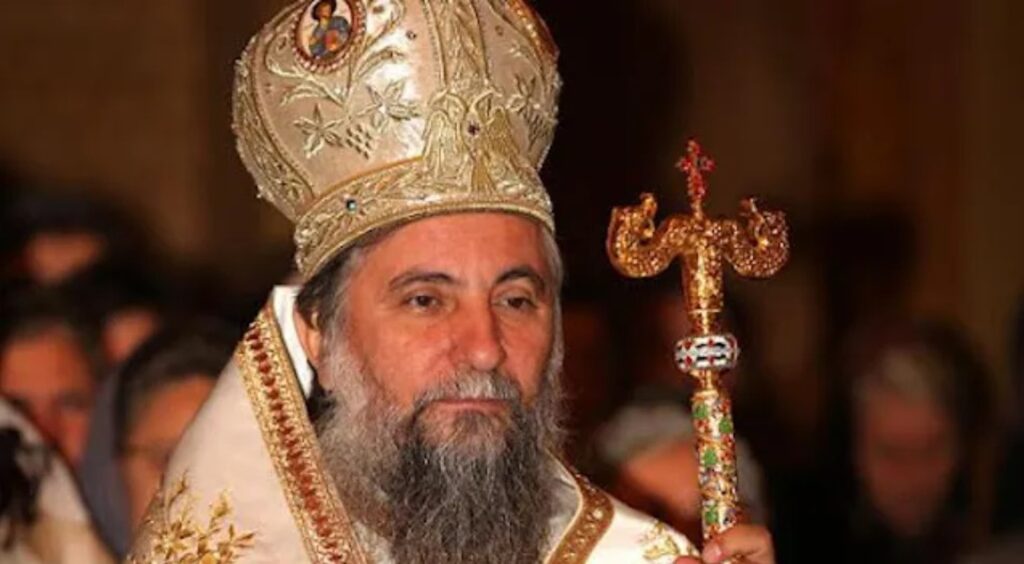 Pastorala de Paște a Mitropolitului Olteniei, Irineu Popa: „Cel care crede, va cunoaște că Dumnezeu este Iubire. În afara iubirii nu mai este nimic”