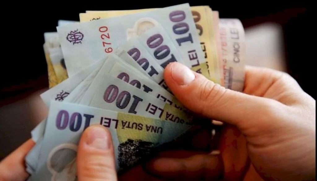 Rate mai mari la creditele în lei. Ce mesaj au primit românii de la bănci în prima zi a anului