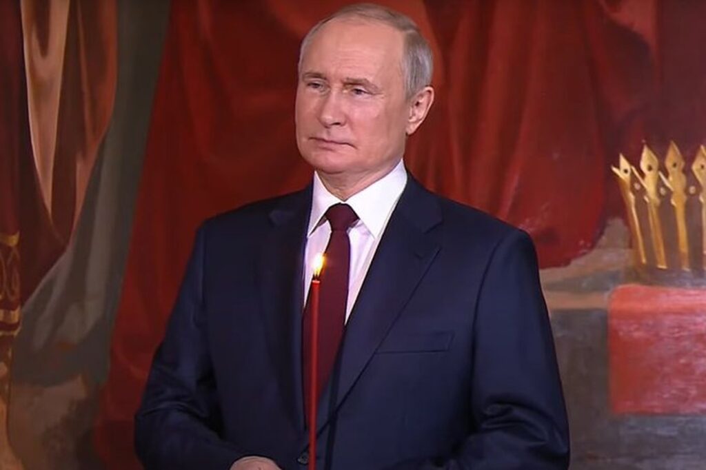 Imaginile zilei. Ce a făcut Vladimir Putin în noaptea de Înviere, în timp ce Ucraina era bombardată. Totul s-a întâmplat în direct. FOTO
