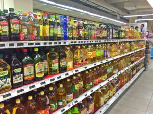 Alimentele românești care ar urma să fie mai ieftine. Cât va costa coșul de bază