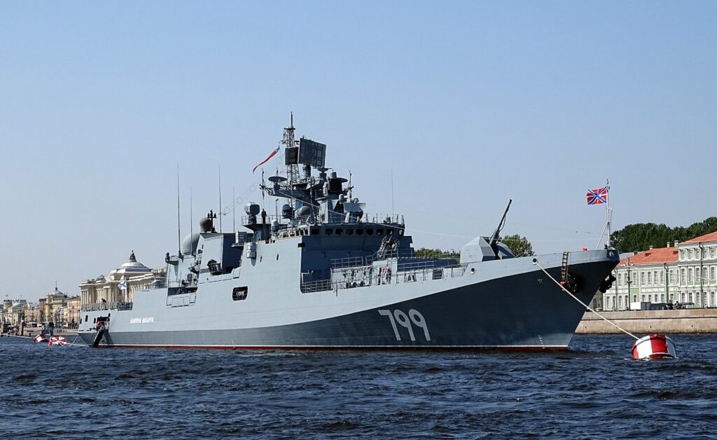 O fregată va înlocui crucișătorul „Moskva”. „Amiral Makarov”, viitoarea navă amiral a flotei din Marea Neagră