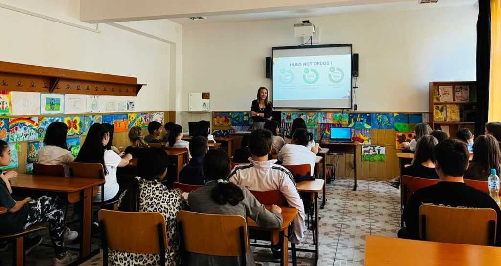 Baroul București informează despre desfășurarea, cu succes, a primelor  4  săptămâni din proiectul  „Fii Avocat în Școala Ta !”