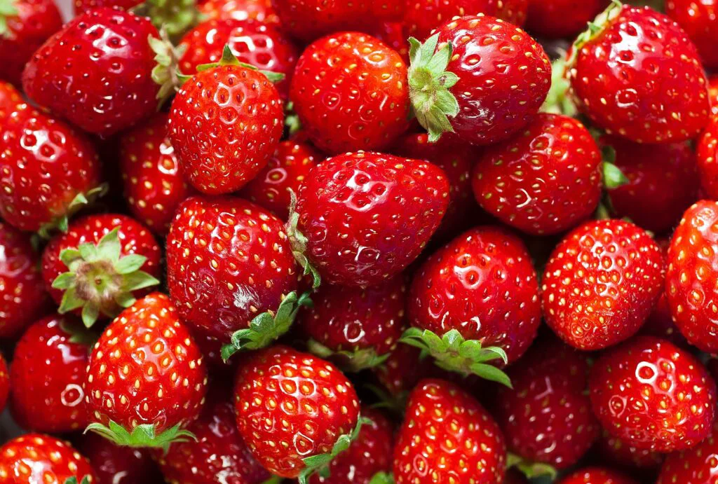 Focarul de hepatită A din SUA și Canada are legătură cu căpșunile vândute pe piață