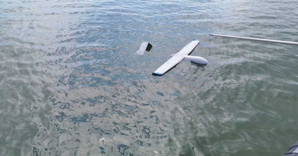 Explozie provocată de o dronă la o bază militară rusească din Marea Neagră. Mai multe persoane au fost rănite