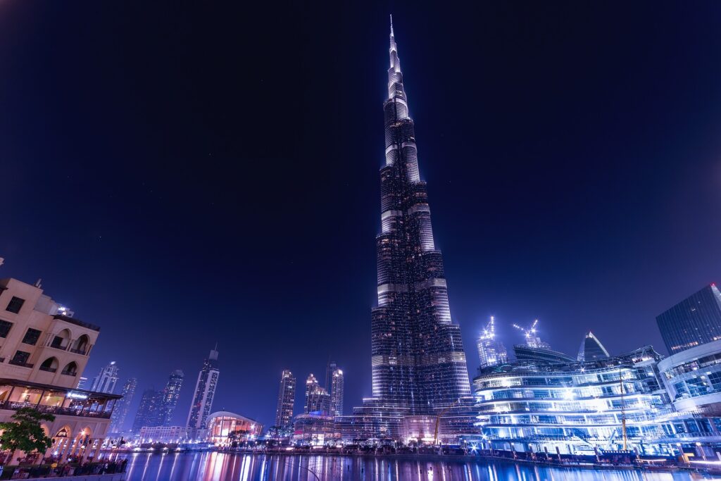 Liber la alcool pentru turiști, în Dubai. Banii au devenit mai importanți decât restricțiile din Coran