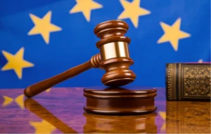 Fraudă cu subvenții UE în apicultură. Parchetul European a efectuat sute de percheziții