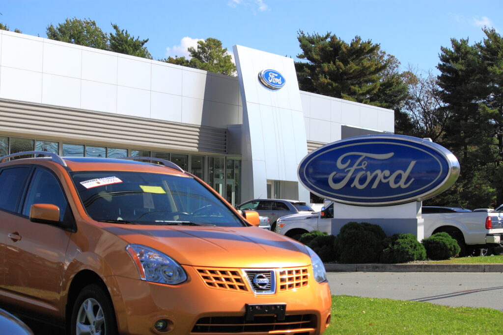 Anunț-șoc despre mașinile Ford! 350.000 de mașini chemate în service. Incendii inexplicabile în compartimentul motorului