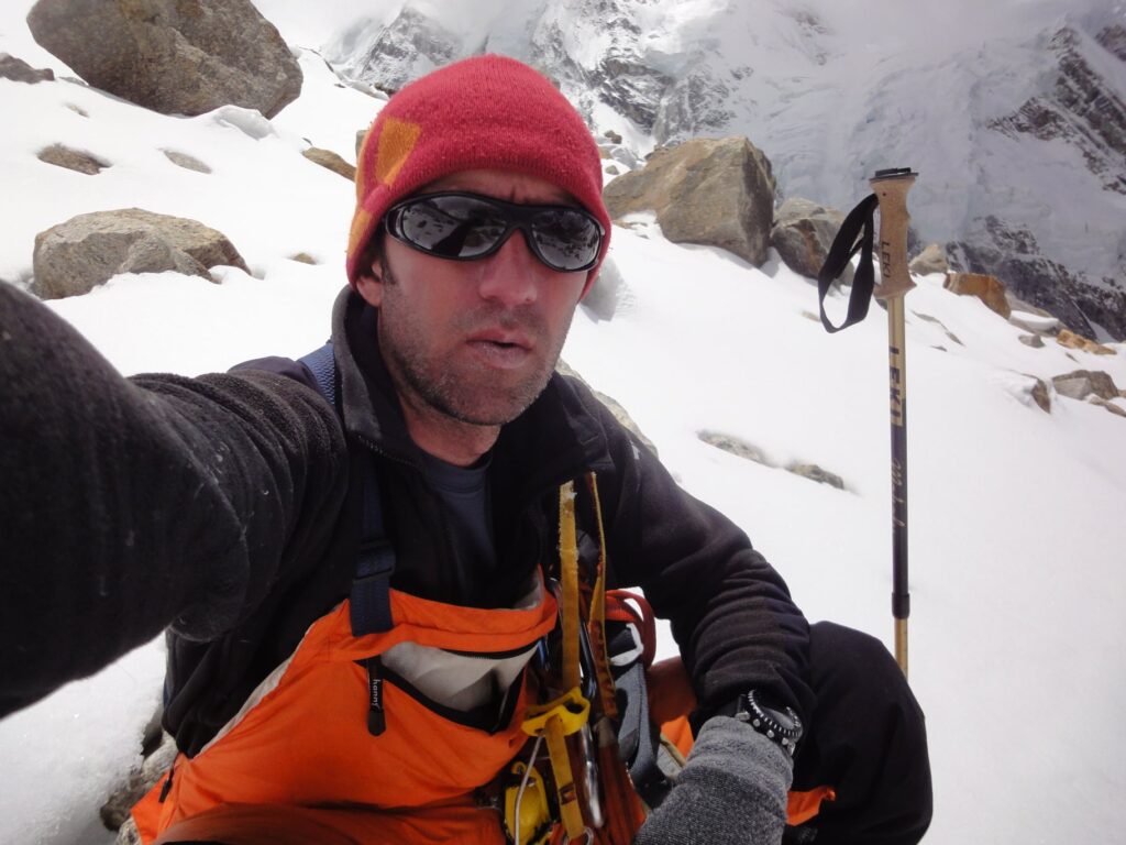 Premieră în alpinismul românesc. Horia Colibășanu a reușit să cucerească vârful Kangchenjunga