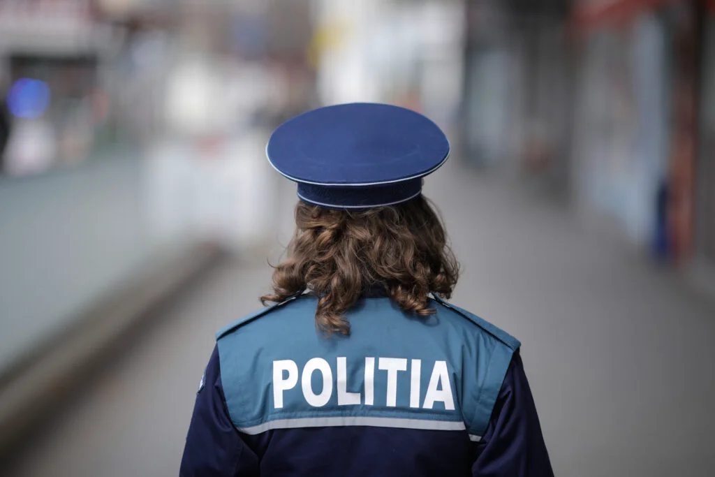 Poliția Română, amenințată cu trimiterea în judecată. Motivul scandalului: o pisică
