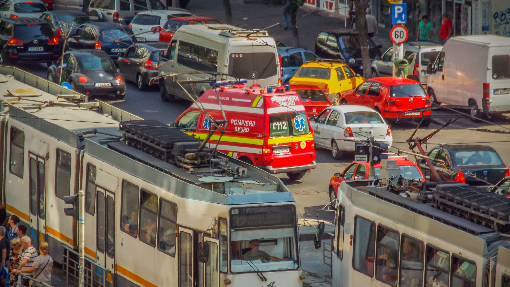 Transportul în comun din București, un pericol zi de zi. După haosul de la metrou, altă problemă în Capitală