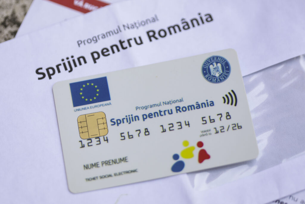 Peste 2,5 milioane de români vor primi tichete de Paște. Ce sumă va intra pe card