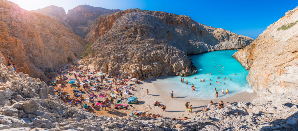 Pericol pentru turiștii care merg în vacanță în Grecia. Specialiștii îți spun ce poți să faci
