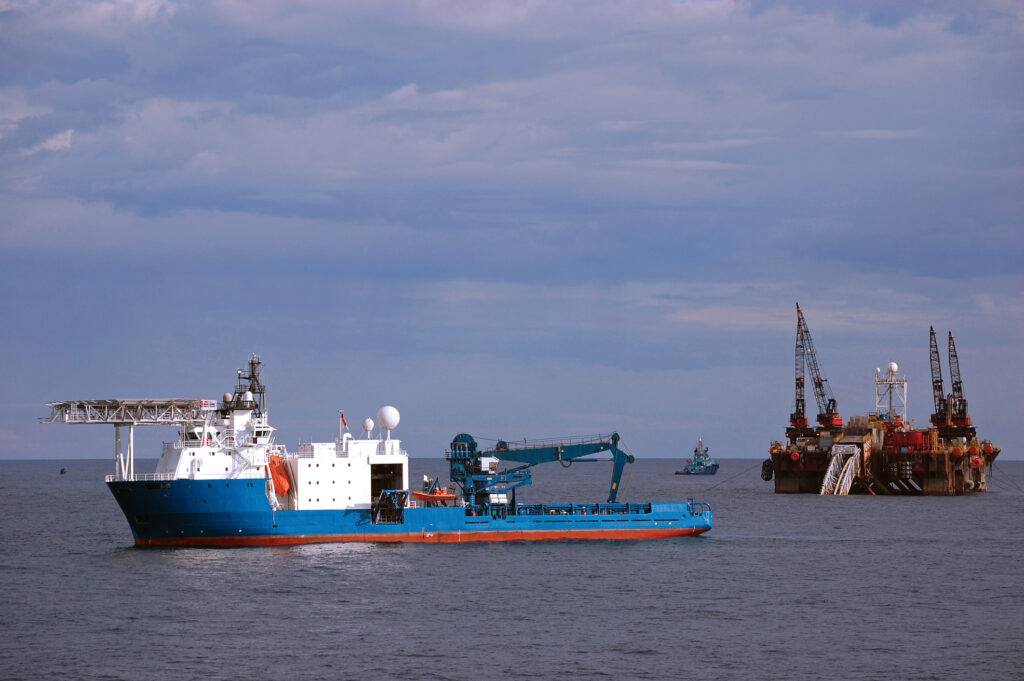 România riscă să se confrunte cu întreruperi de aprovizionare cu țiței în Marea Neagră. Avertizare de la Bruxelles