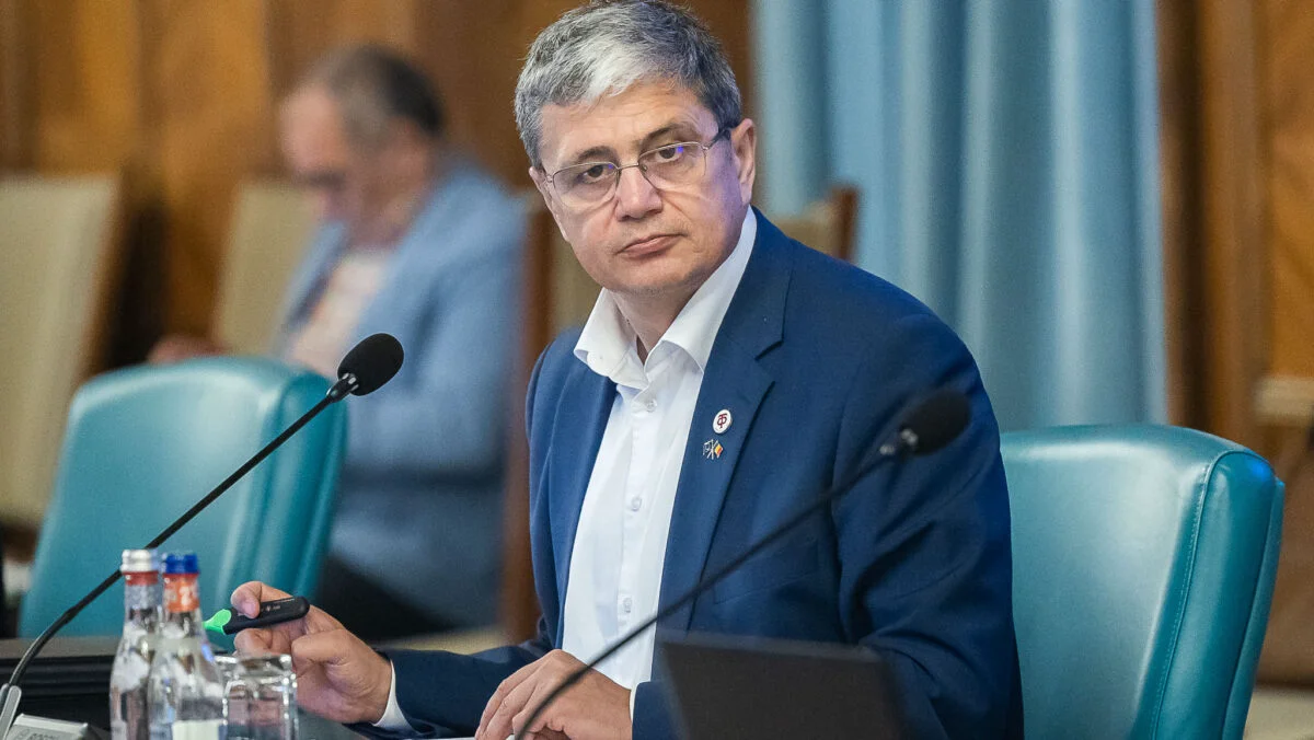 Disputele dintre PSD și PNL, confirmate de Marcel Boloș: „Nu sunt de nesurmontat”. Ce spune despre supraimpozitarea companiilor din energie