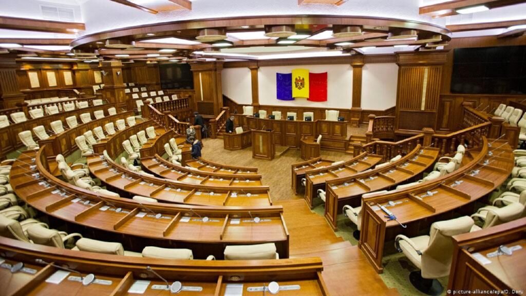 Deputații Partidului Socialiștilor din Republica Moldova critică decizia de prelungire a stării de urgență