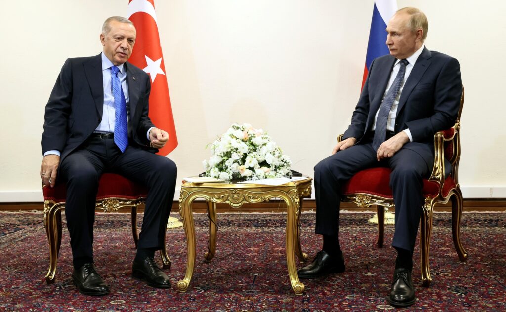 Sultanul Erdogan se rupe de Vladimir Putin. Mesajul tranșant pe care i l-a transmis: „Poziția noastră nu s-a modificat”