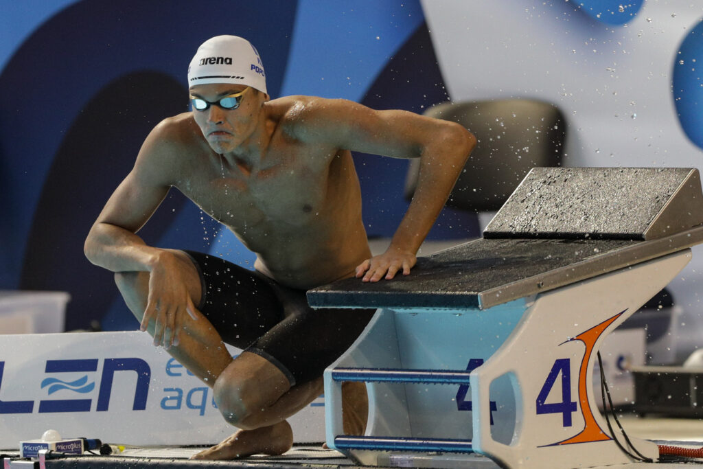 Campionatele Europene de Înot pentru Juniori. David Popovici, medalie de aur la proba de 200 de metri liber. Ştafeta combinată de 4×100 m liber, a cucerit medalia de argint