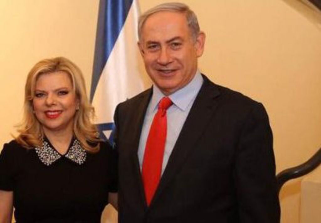 Sara Netanyahu, soța fostului premier Benjamin Netanyahu, a amenințat că se va sinucide. Este acuzată că a primit cadouri scumpe