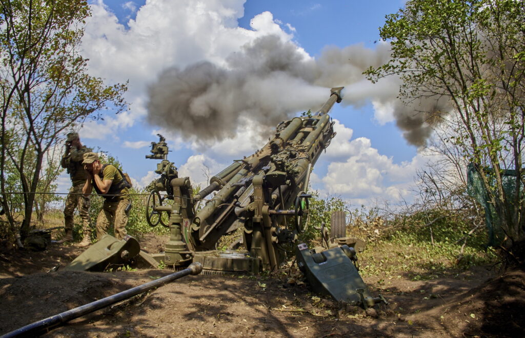 Lupte grele pe frontul din Ucraina. Forțele rusești încearcă să preia controlul în zona Donețk