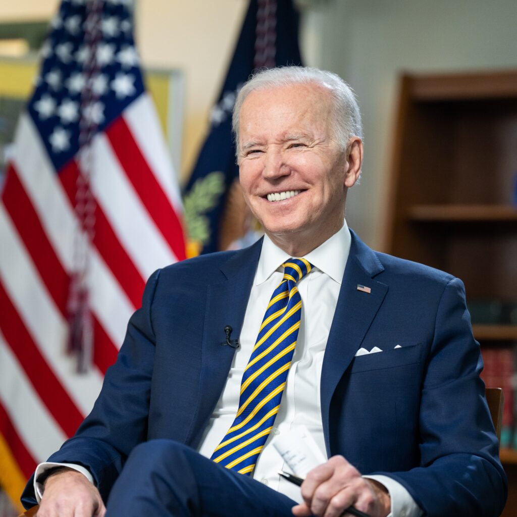 Joe Biden s-a vindecat de COVID. Prima ieșire în spațiul public a președintelui SUA