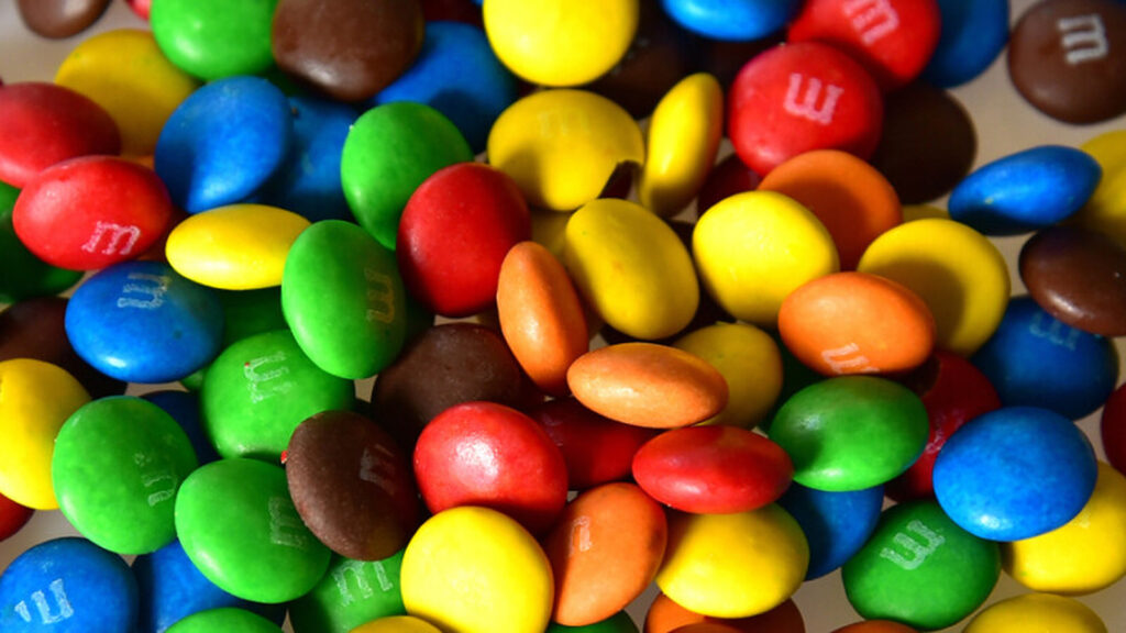 Compania Skittles a fost dată în judecată din cauza folosirii unei toxine în produsele sale. Este periculoasă pentru sănătate