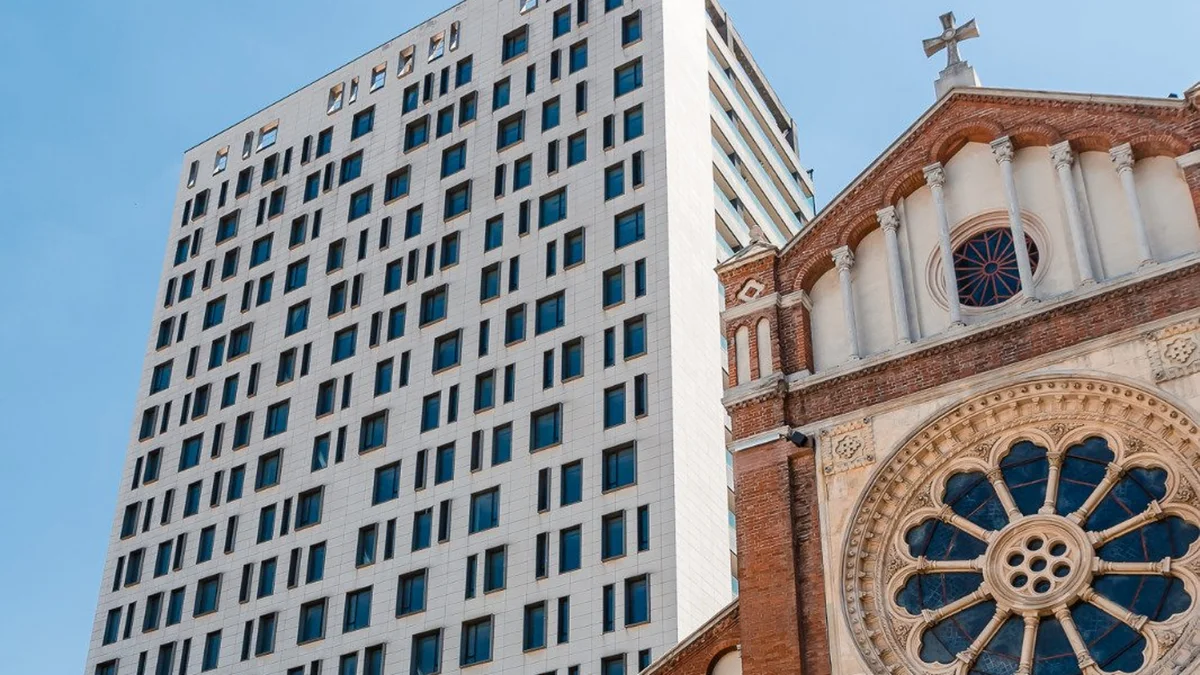 Dosarul Cathedral Plaza a ajuns la final. Clădirea poate fi demolată