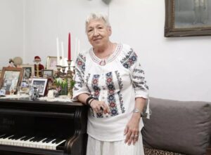 Gabriela Duțescu, fostă antrenoare Vocea României