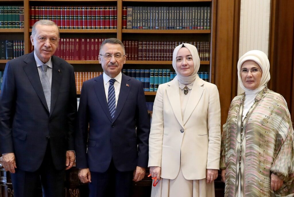 Nuntă la vârful puterii în Turcia. Președintele  Erdogan a fost martorul mirilor